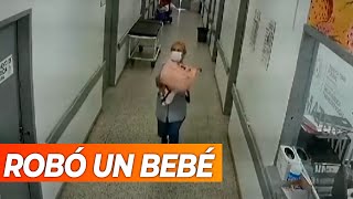 Una mujer se robó un bebé y la Policía la detuvo a 50 metros de la frontera: el video