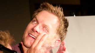 N13: Brian Brushwood Gets Something in His Eye