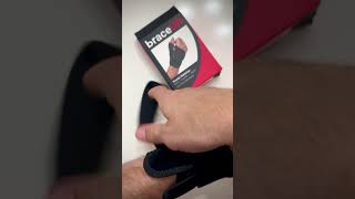 Review of the BraceUP Thumb Spica Splint Brace Right and Left Hand