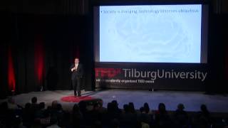 Let's Innovate our Education | Max Louwerse | TEDxTilburgUniversity