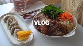 ENG) Living alone vlog | Jjolmyeon(spicy noodles) | Pork Cutlet | Bibimbap | and More!