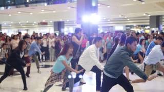 SkyPad Flash Mob feat. Sam Concepcion