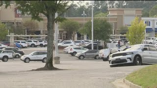 1 killed in shooting at Augusta Mall, 2 suspects still on the run