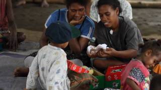 Music Video: Love in a Box by Melisa Bester (Operation Christmas Child 2010)