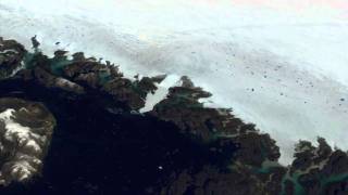 End of Greenland Glacier Breaks Away