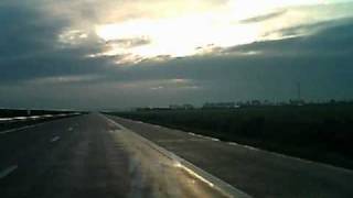 Drumul de la mare la Bucuresti, Autostrada soarelui pe ploaie