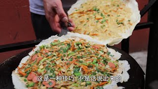 山东大叔良心卖饭10多年，个个下面卧鸡蛋，一斤多重只卖8块钱，3小时就卖100多个