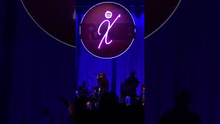 LEON THOMAS YES IT IS (LIVE)  SPOTIFY CONCERT RNB X AFTER HOURS  #rnb #concert #music #rnbvibes