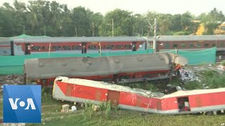 Train Runs Past Site of Deadly India Derailment | VOA News