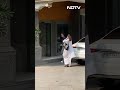 Kareena And Sister Karisma Visit Dad Randhir Kapoor