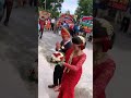 pengantin berbaju merah sangat menikmati lantunan musik sambil manortor #shorts