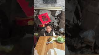 一个人过年好吗？孩子爸答应在佛山过年现在他反悔了，他说他带宝宝回家过年，我可以在佛山过年，我也想一个人过年算了，可是想起孩子跟他回家过年，他去玩他的，孩子没人管，我又好纠结记录真实生活 放寒假