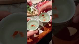 飲魚？！#魚 #杯 #水 #drink # fish 大家齊齊猜猜這是啥？🤣#2023 #vlog #travel #food #guessing