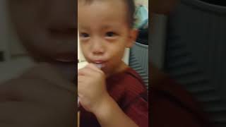 小老虎演奏卡祖笛🤣 #baby #cute #cutebaby #二寶媽 #funny #二寶成長日記 #卡祖笛 #學說話 #可愛い #小虎弟 #music #kazoo #2y