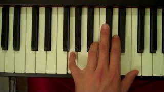 How To Play a G7 Chord on Piano (Left Hand)