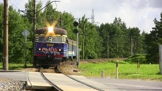 Электропоезд ЭР12-6001 на участке Пяэскюла-Лаагри / ER12-6001 between Laagri and Pääsküla stations