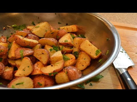 Roasted Potatoes with Garlic and Rosemary Roasted Potatoes with Garlic and Rosemary