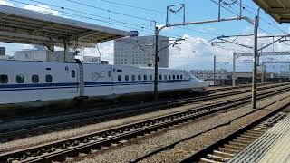 岐阜羽島駅下り2番線ひかり641号新大阪行き発車です！