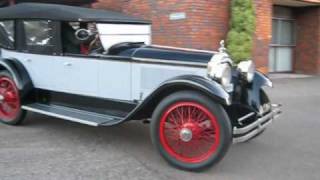 Packard 1919 Twin Six - Starting by hand cranking when hot and Packard 1922 Sports Tourer parking