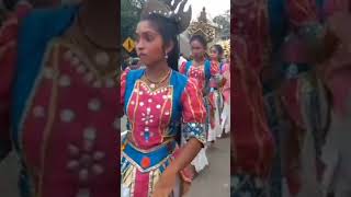 පවු අනෙ එයා හිමින් නටන්නෙ #srilanka #perahara #dance 💃🤸💃💃🤸