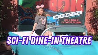 Un restaurant avec un décor unique à Disney World | Sci-Fi Dine-In Theater à Hollywood Studios