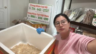 Trang khàn vỡ cả thùng phồng tôm tại Mỹ