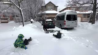 Winter life in Canada - snow removal 加拿大的冬天-铲雪