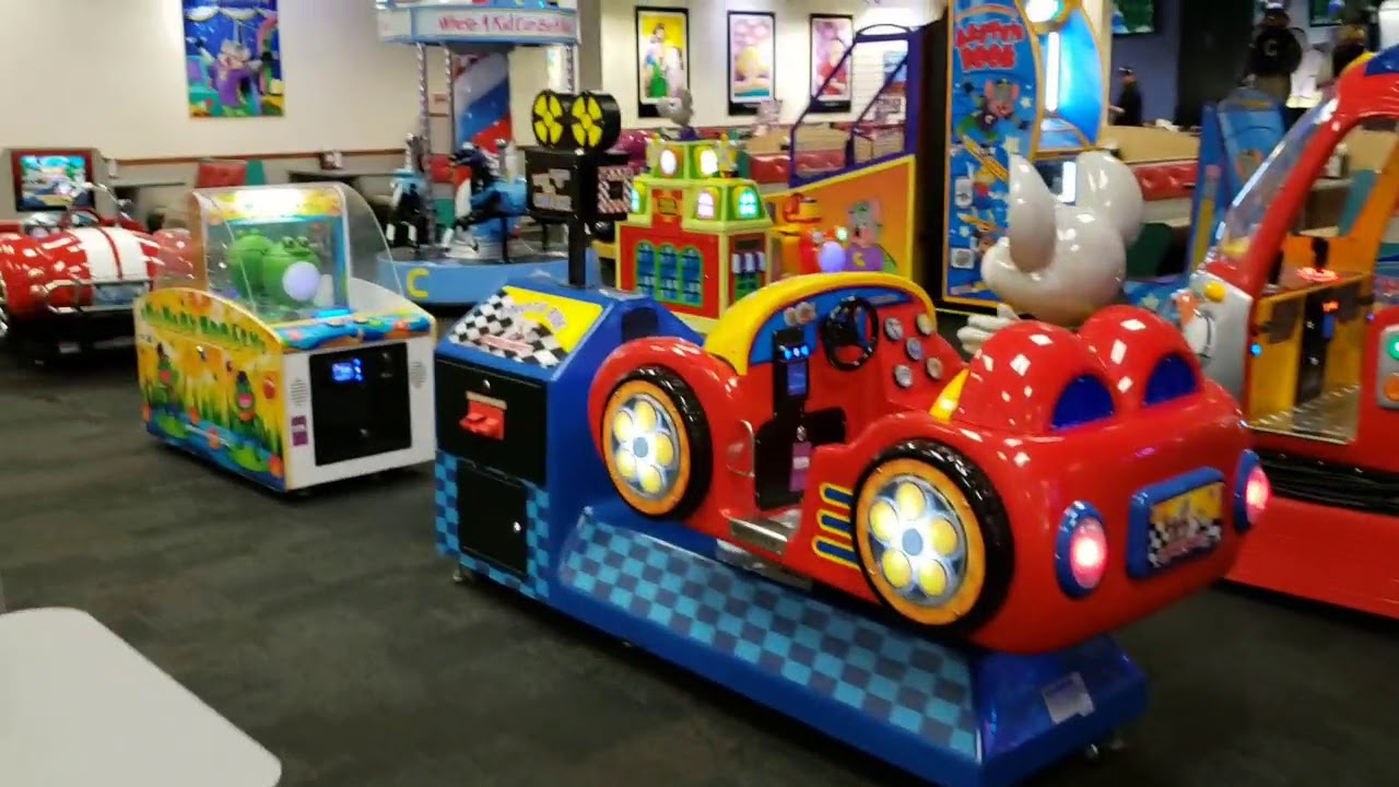 Chuck E. Cheese Springfield IL 2020 Store Tour - YouTube