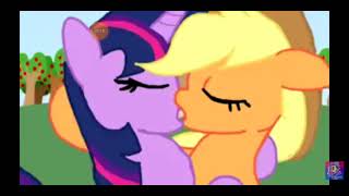 Applejack.kisses.Twilignt.Sparkie💏