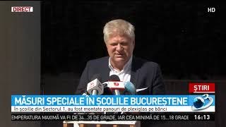 Cum arată şcolile din Bucureşti unde au fost montate panouri de plexiglas