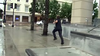 Accused Capitol rioter Joshua Doolin runs away from reporters after appearance in Tampa court