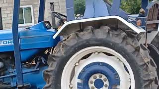 Reconditioned old Ford 6600 tractor still working in the field #agriculture