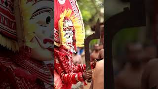 എളേടത്ത് ഭഗവതി  പുറപ്പാട്..... മലബാർ #shorts #shortvideo #theyyam #video #reels #viral #viralshorts