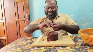 பிளாக் பாரஸ்ட் கேக் வாங்கி தந்த பிரின்ஸ் நண்பருக்கு கிறிஸ்மஸ் வாழ்த்துக்கள்