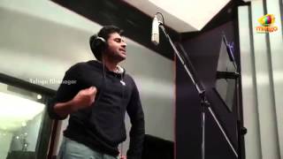 Power Star Pawan Kalyan singing Kaatam Rayuda Song   Attarintiki Daredi song making