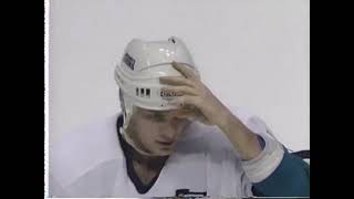 Oilers welcome Paul Kariya in the NHL with knee on knee hit, january 1995