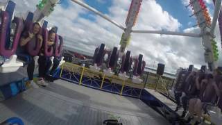 ANDERTON \u0026 ROWLANDS FREAKOUT (onride) at Torquay fair 31/8/2016