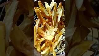 Tasty Jackfruit chips/Chakka Varuthathu/Chakka Chips/നാടൻ ചക്ക വറുത്തത്  #jackfruitchips#shorts