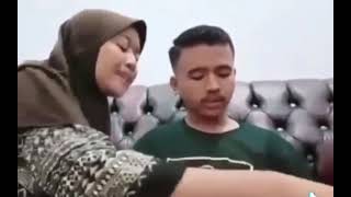 Abg Mesum Depan Adik