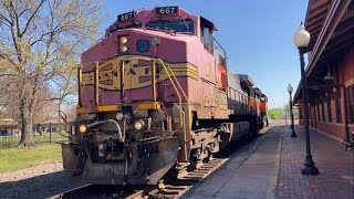 BNSF R-RDV7561 with ATSF Leader arrives at Gainesville, TX (March 28, 2024)