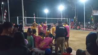 Sorotan 29.40 - 34.39 dari Final Bola Volly Bulusulur VS Purworejo (Kec. Wonogiri)