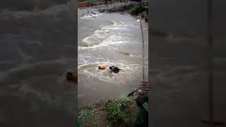 WITNESS HOW HEAVY FLOODS CARRIED A BODA BODA GUY AFTER IGNORING WARNINGS  FROM VIEWERS