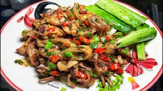 หมึกแห้งคั่วพริกเกลือ Dried squid with Chili and Salt. เผ็ดๆ เค็มๆ มันๆ มาแล้วจ้า