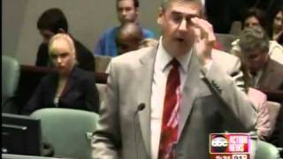 Casey Anthony breaks down during graphic testimony