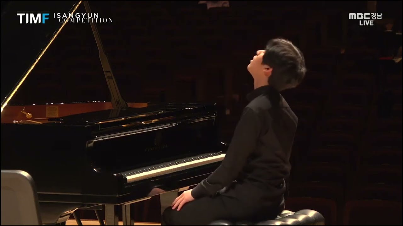 YUNCHAN LIM | Bach The Musical Offering | Adès Traced Overhead | Chopin ...