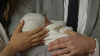Royal baby reveal!  Prince Harry and Meghan introduce Baby Sussex