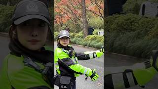 奶兇可愛的兔子警官甜美的聲音太好聽了 #短褲 #杭州女交警 #兔子警官 #李語蔚 #平安守護