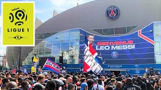 PSG Ultras vs. RC Strasbourg First Ligue 1 Match Stadium Atmosphere & Team Bus (Crazy Messi Fans)