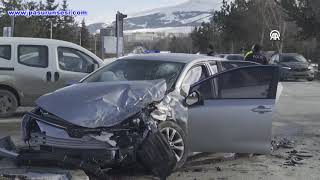 Erzurum’da minibüs ve otomobil çarpıştı, 6 kişi yaralandı