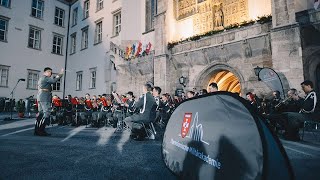 Konzert der Gardemusik im Burghof der Militärakademie